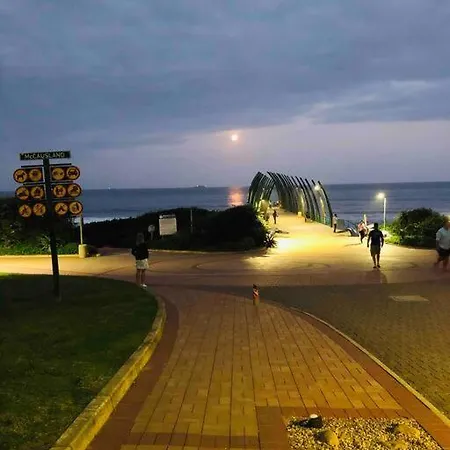 Umhlanga Stunning Sea Facing Apartment Durban Buitenkant foto