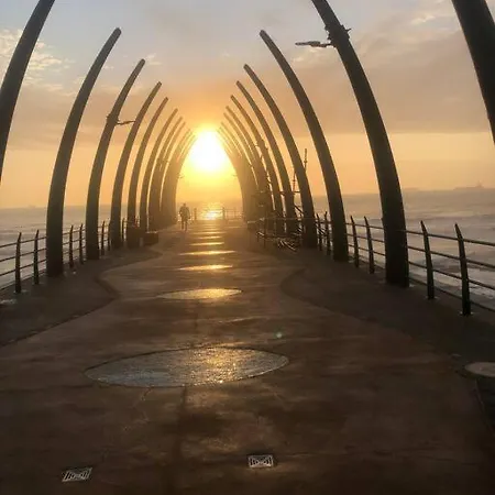 Umhlanga Stunning Sea Facing Apartment Durban Buitenkant foto